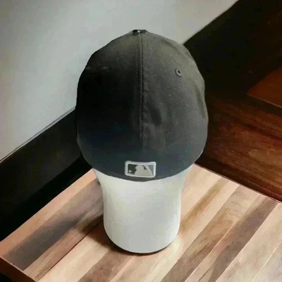 Rare Pittsburgh Pirates 59Fifty Fitted Cap 7 1/8 – Leather Patch MLB Hat - Picture 4 of 5